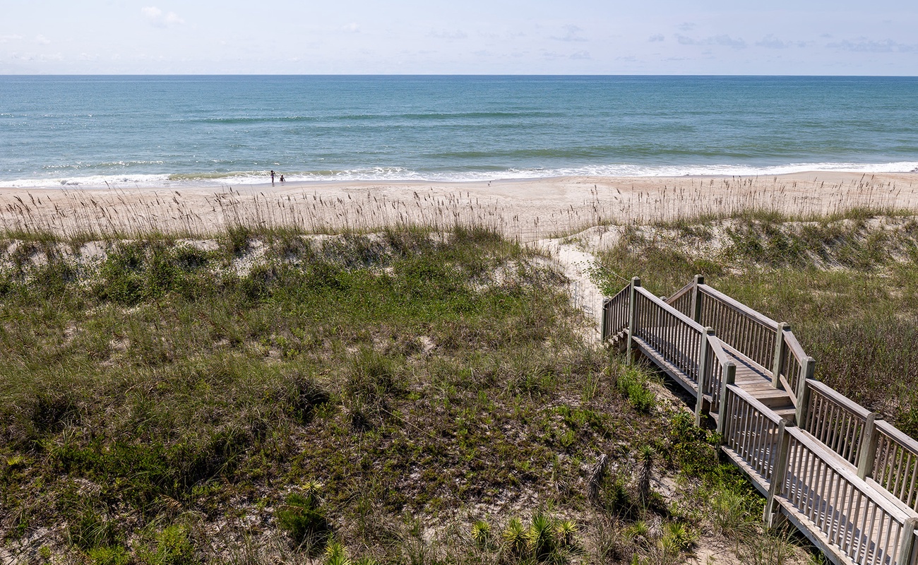 Ocean Reef 8-A2 | Nearby Beach