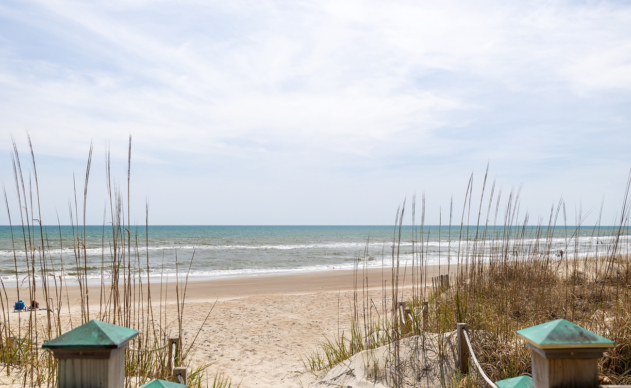 Beachwalk 112 | Photo 1