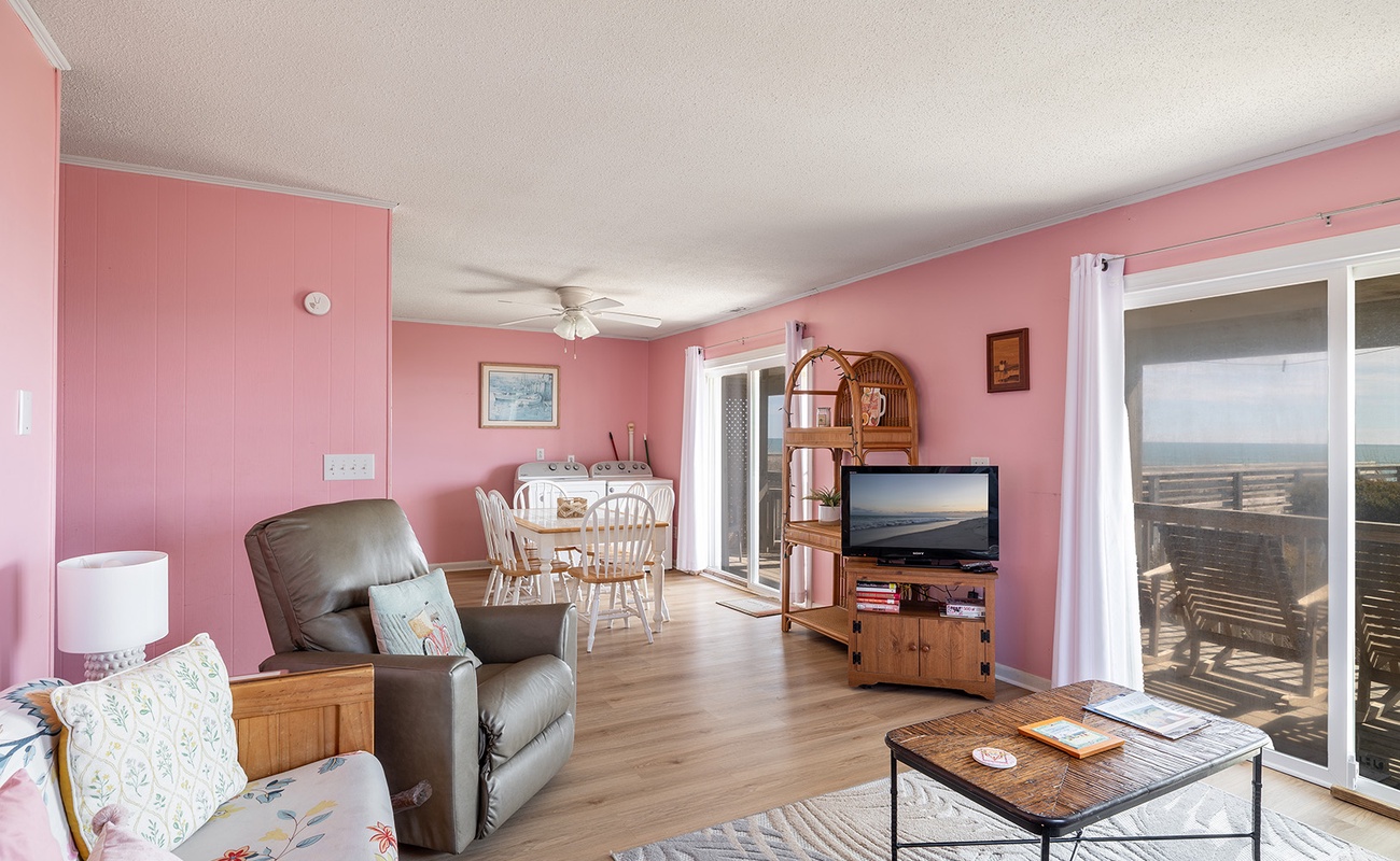 Sassy Seagull West | Photo 1