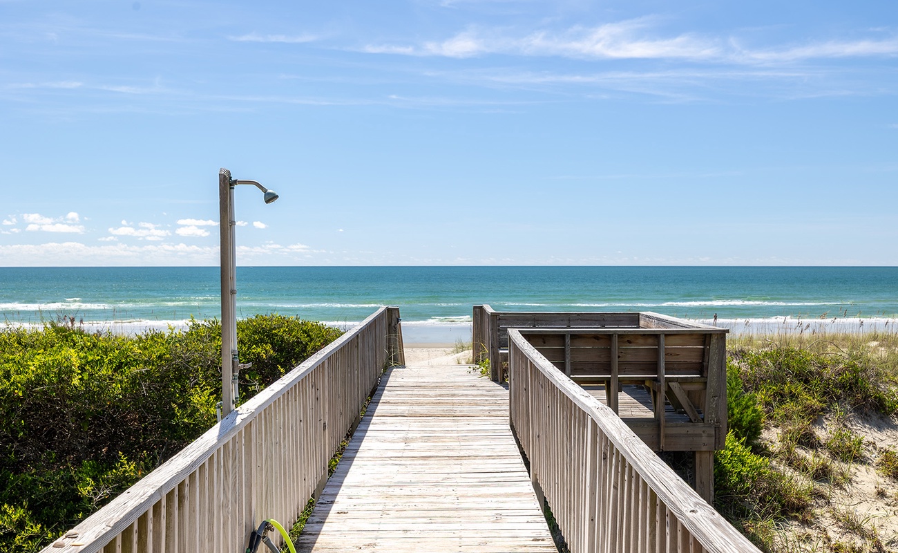 Beach Walkway (2nd Level)
