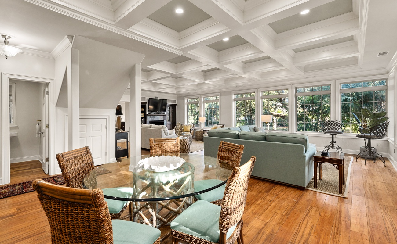 Additional Dining Area