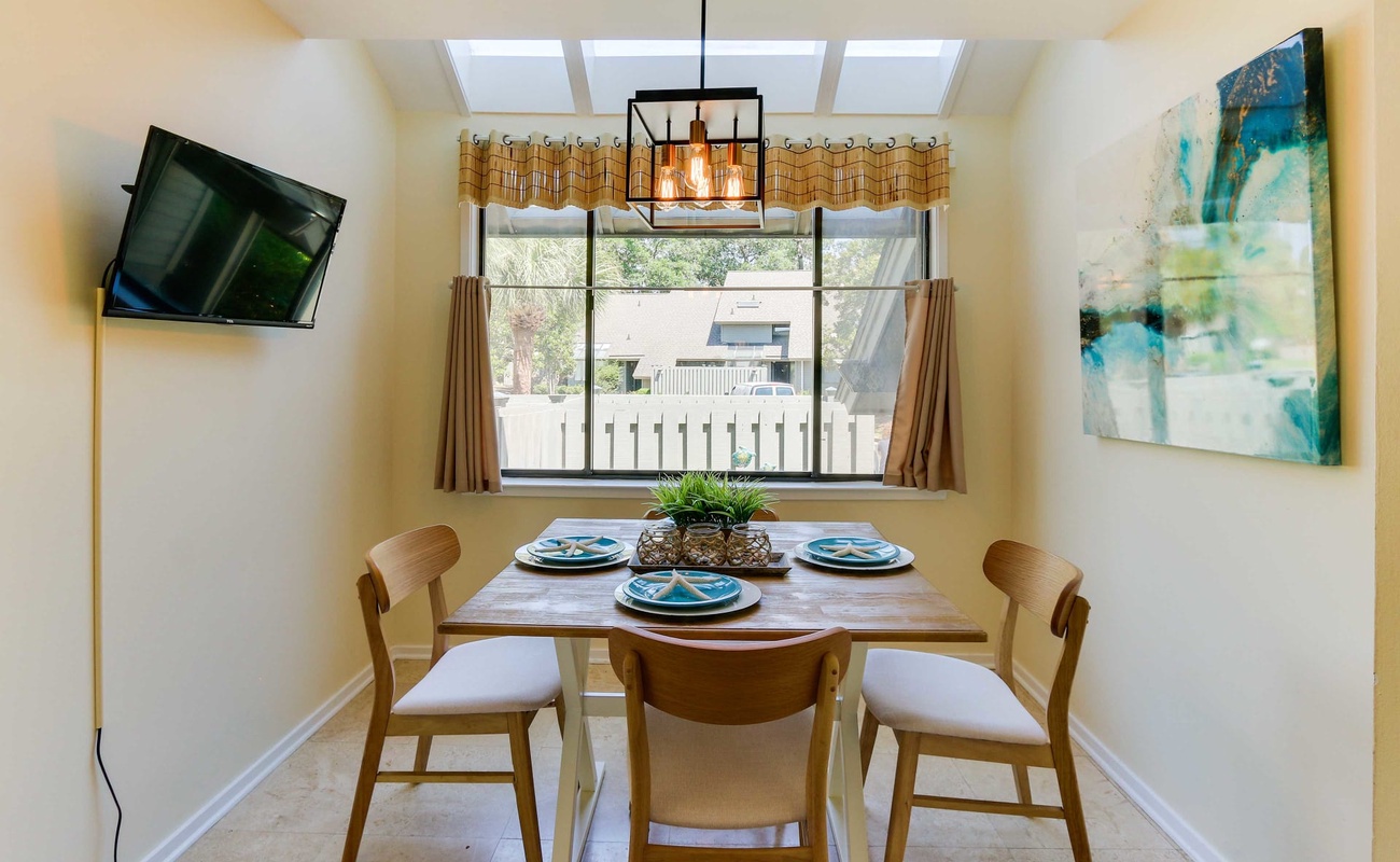 Additional Dining Space