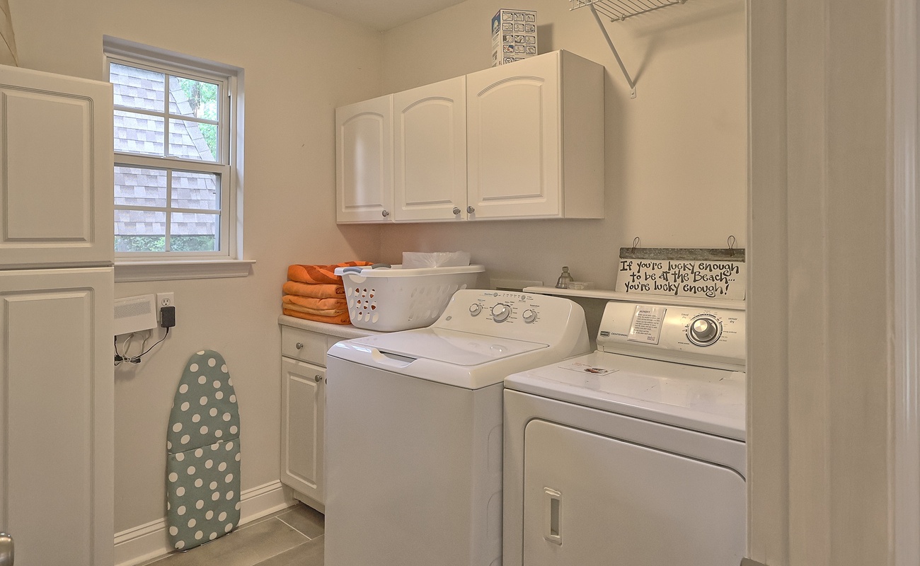 Laundry Room Off Kitchen