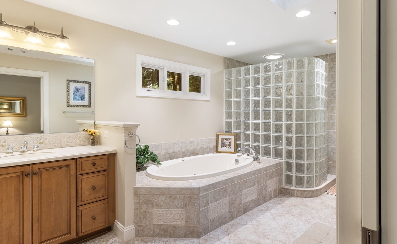 Primary King Suite Bathroom