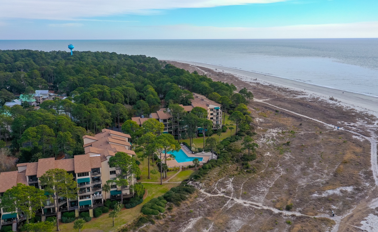 Aerial View of Beachside Tennis
