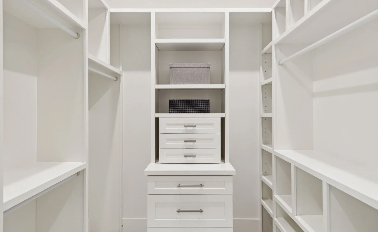 Primary En-Suite Closet Space
