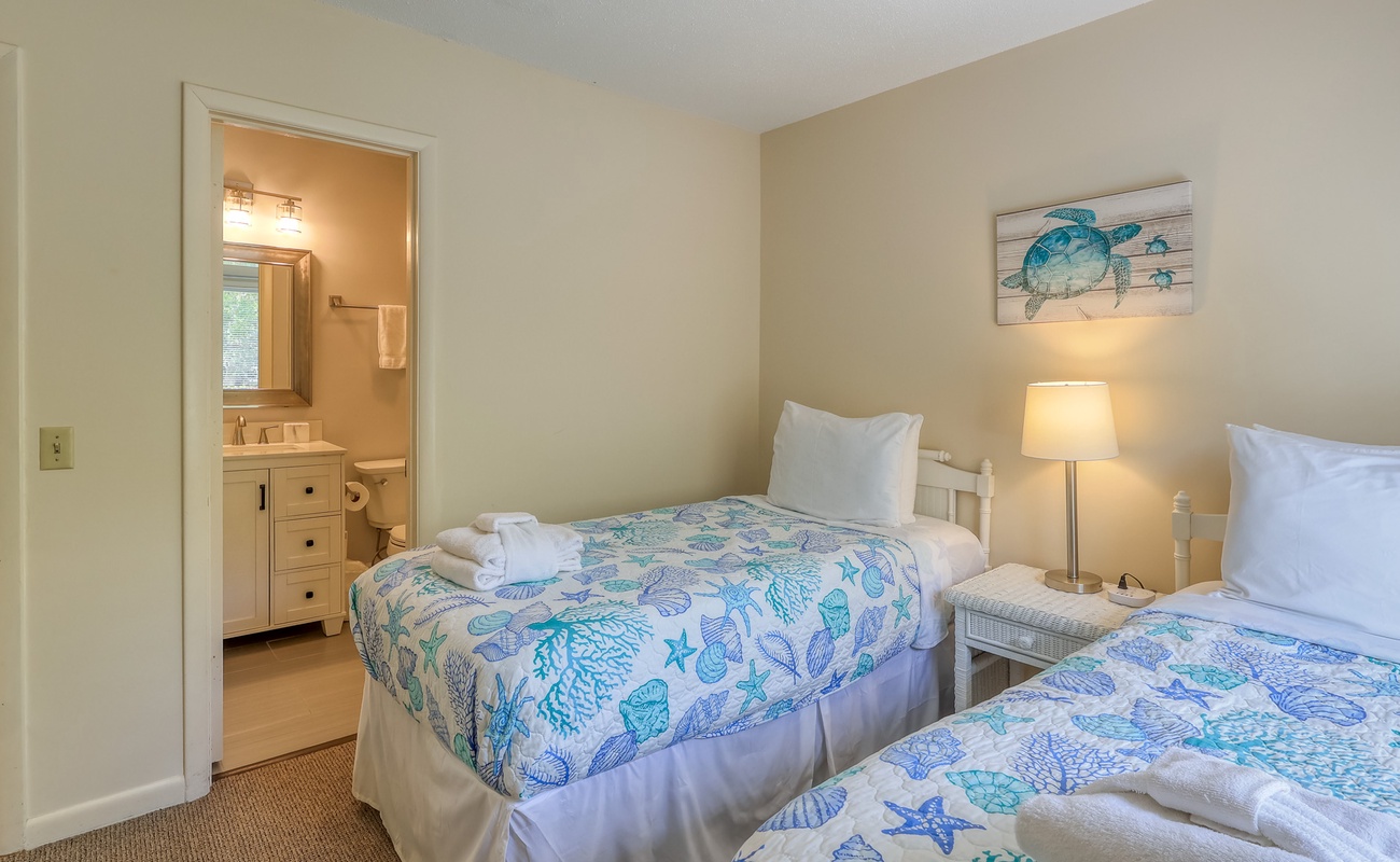 Upstairs Double Twin Suite