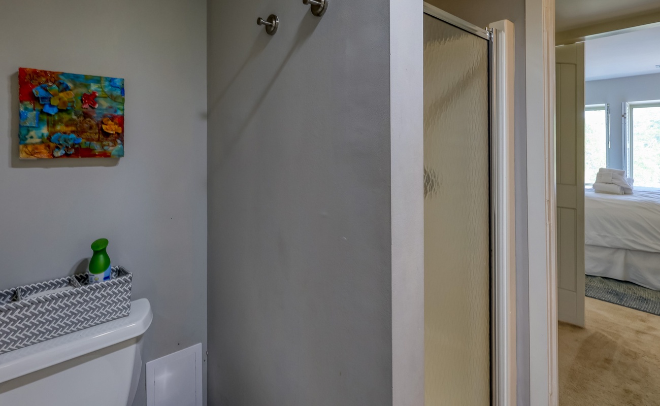 Primary Suite Bathroom