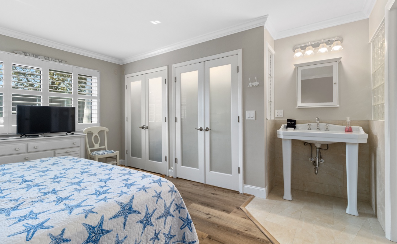 Primary Bedroom with King Bed