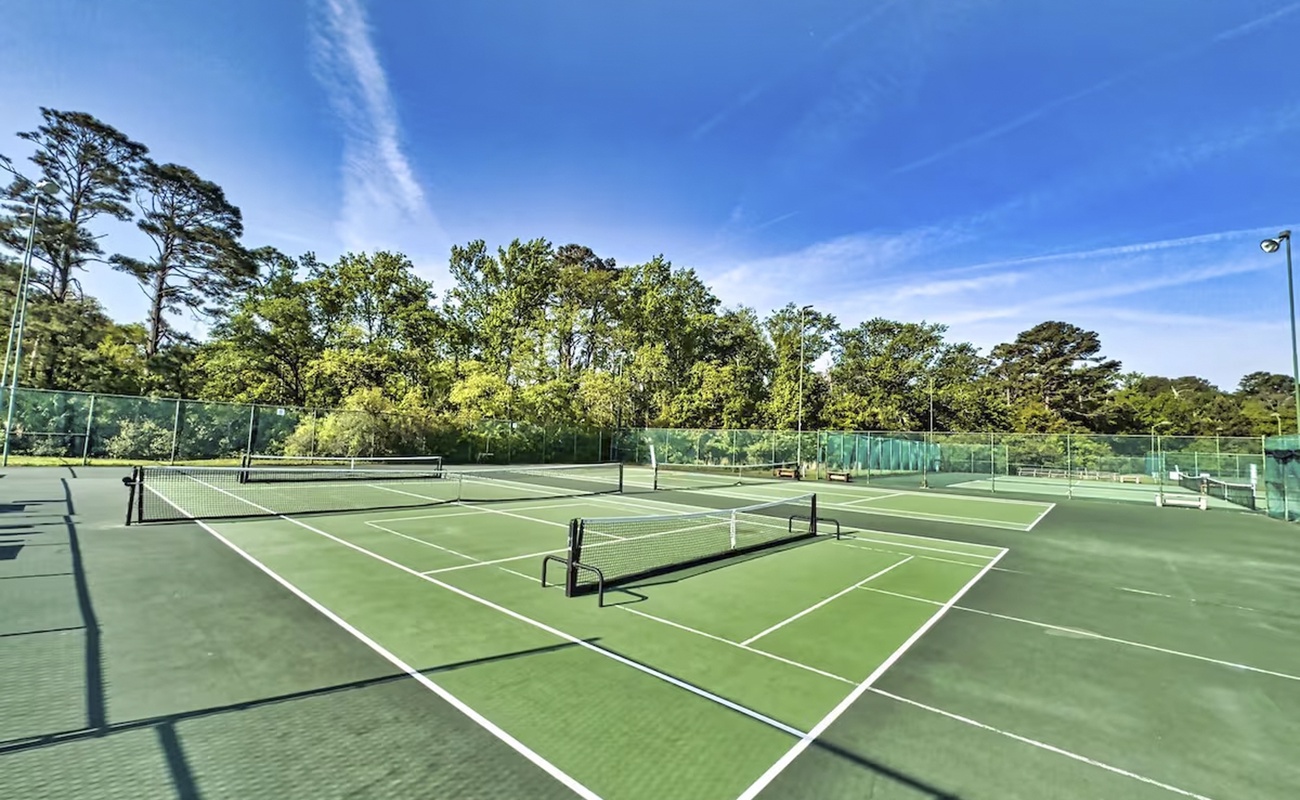 Community Tennis Courts