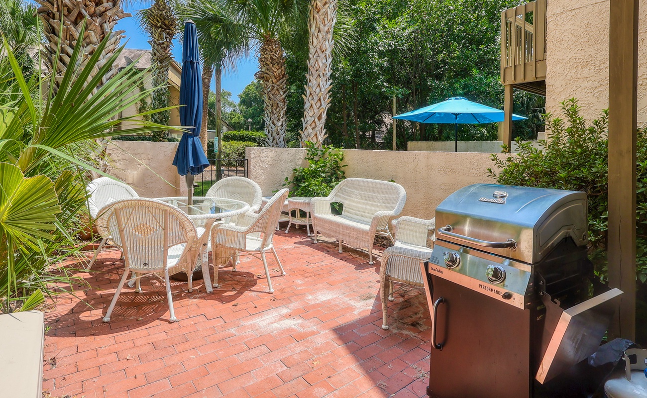 Patio with Private Grill