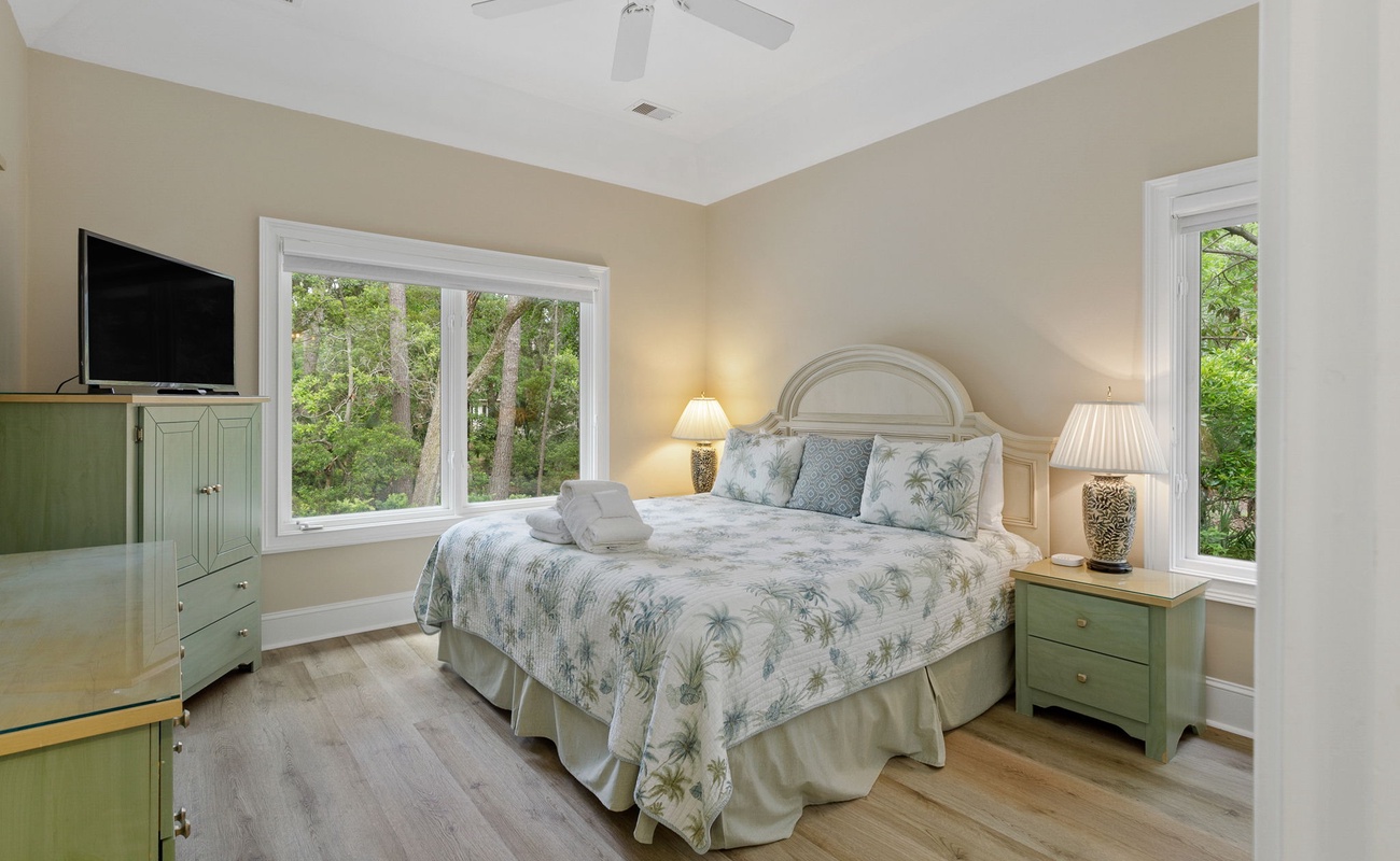 Downstairs King Suite