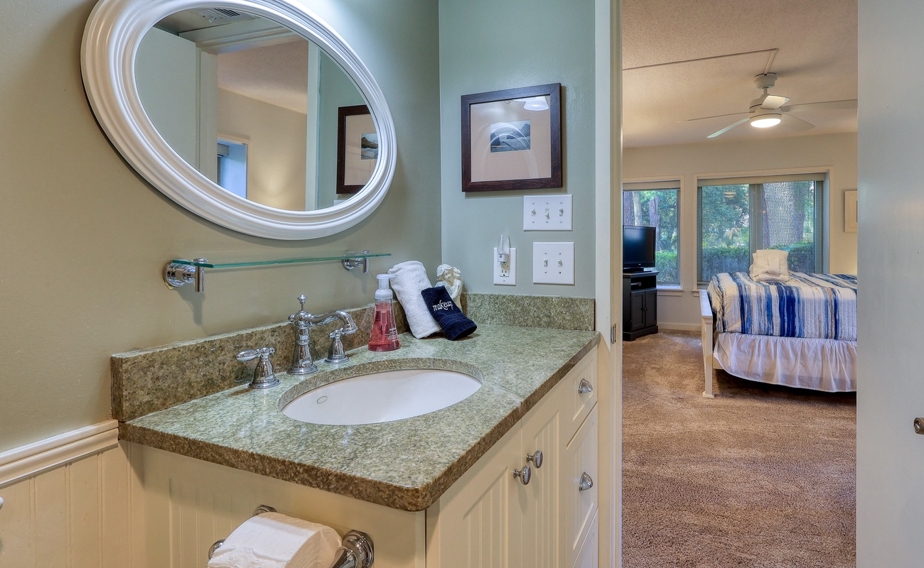 Primary Suite Bathroom