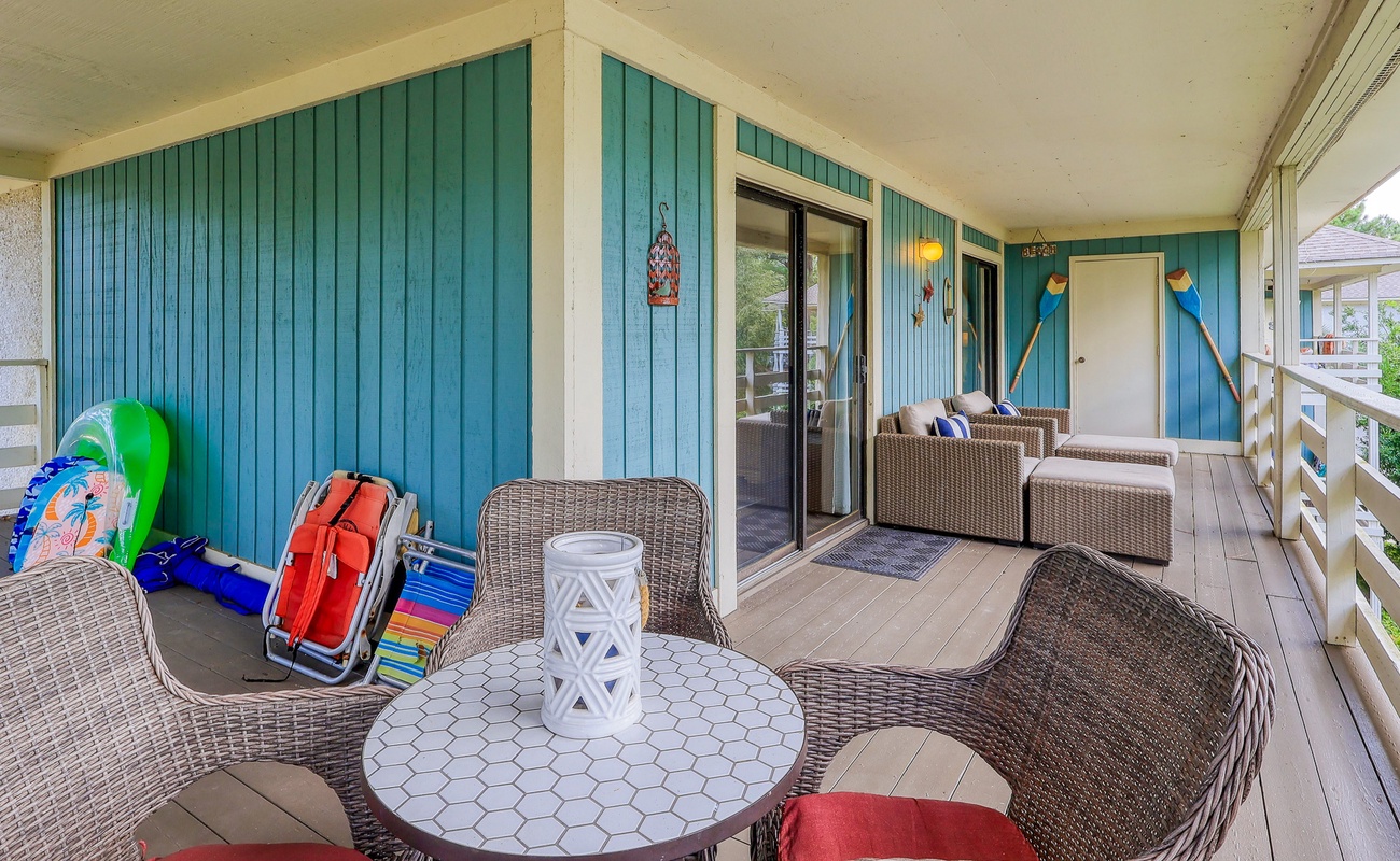 Wrap Around Balcony with Lagoon Views