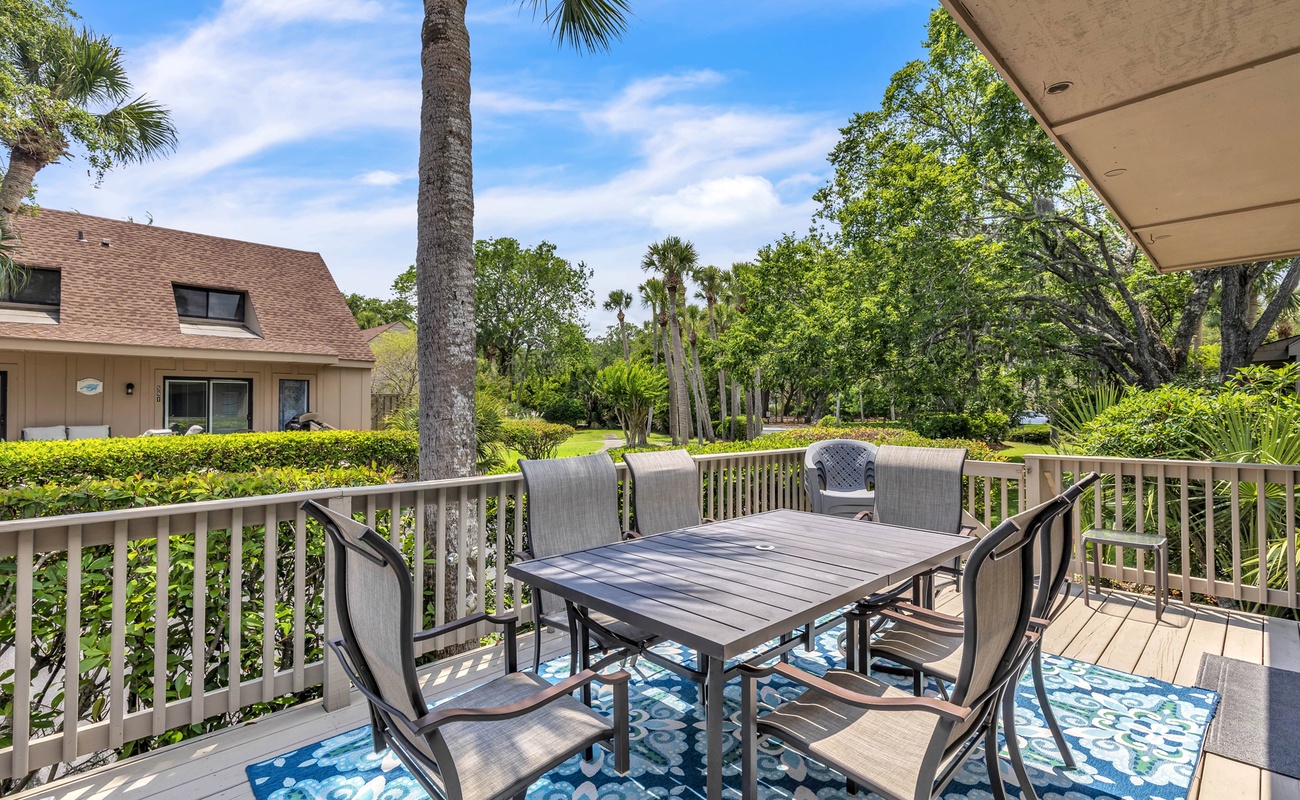 Private Outdoor Deck