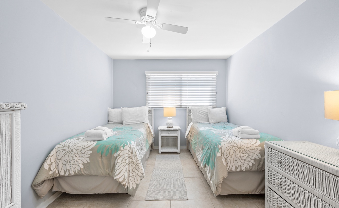 Guest Bedroom with Twin Beds