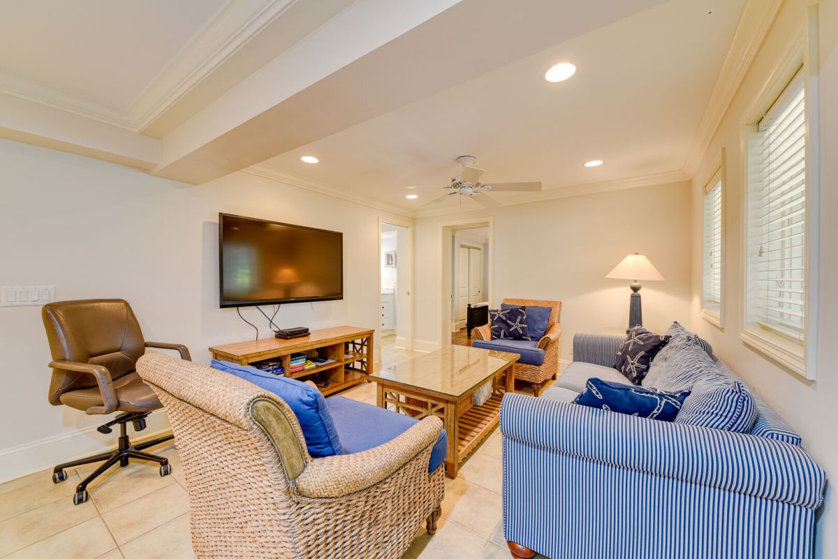 First Floor Den with Sleeper Sofa