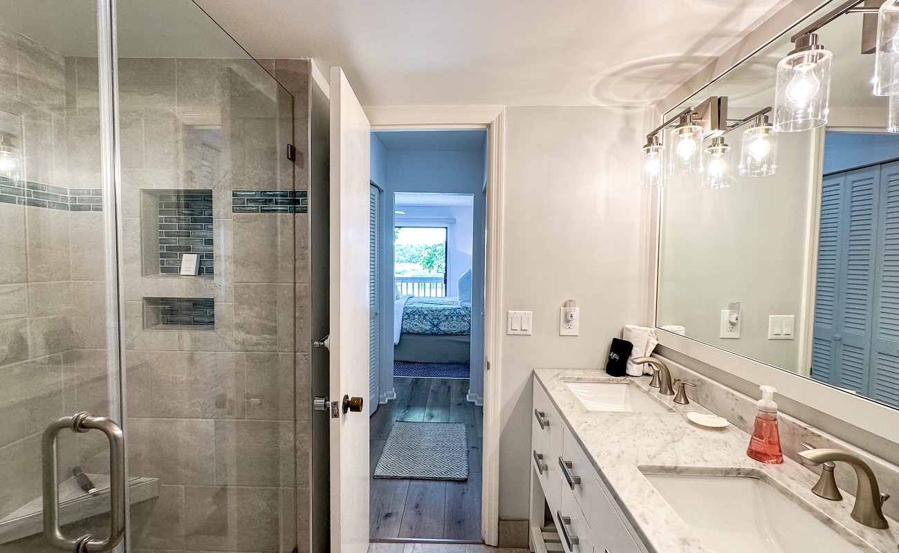 2nd Floor Primary Suite Bathroom