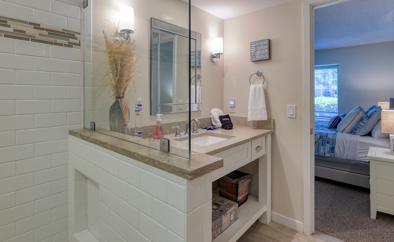 Primary Suite Bathroom