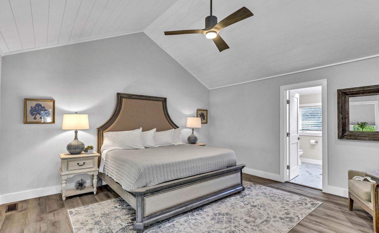 Primary Suite with King Bed