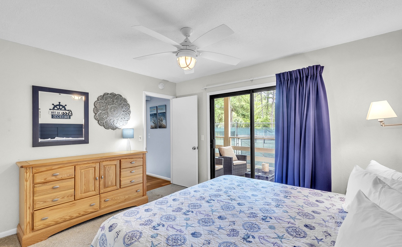 Primary Suite with King Bed and En-Suite Bathroom