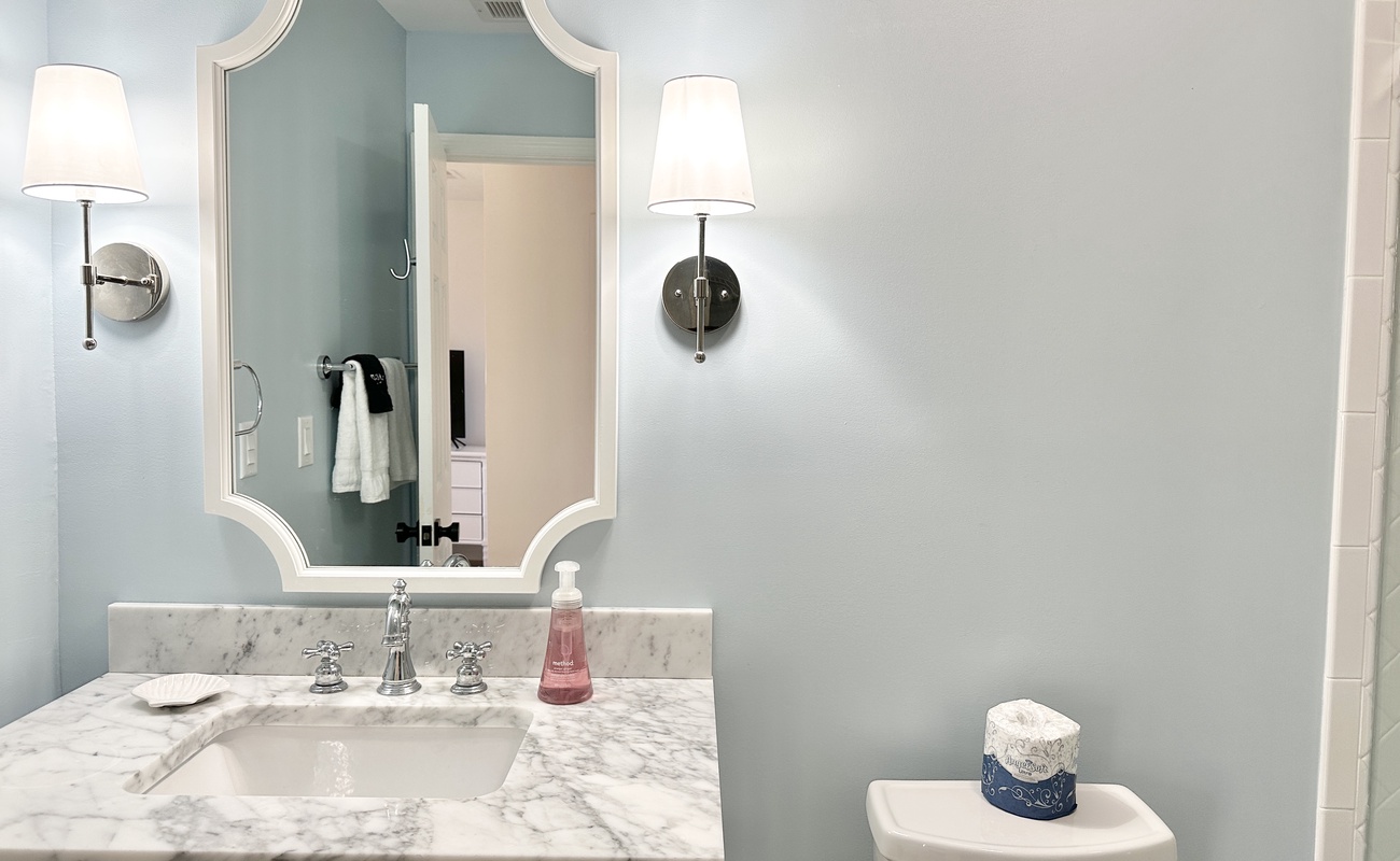 Primary Suite Bathroom