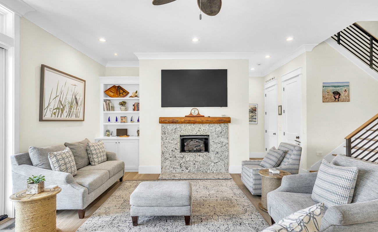 Open Living Area with Balcony