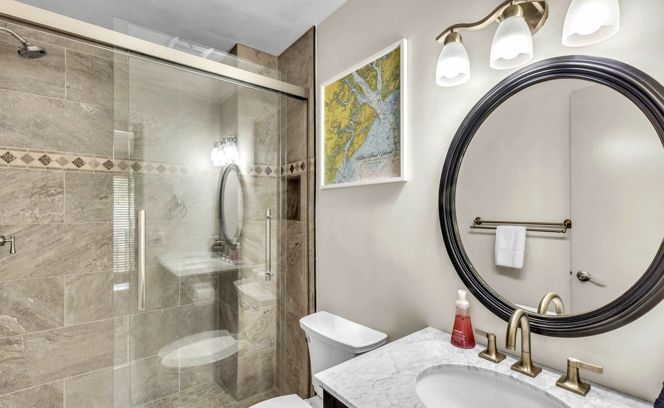 Guest En-Suite Bathroom