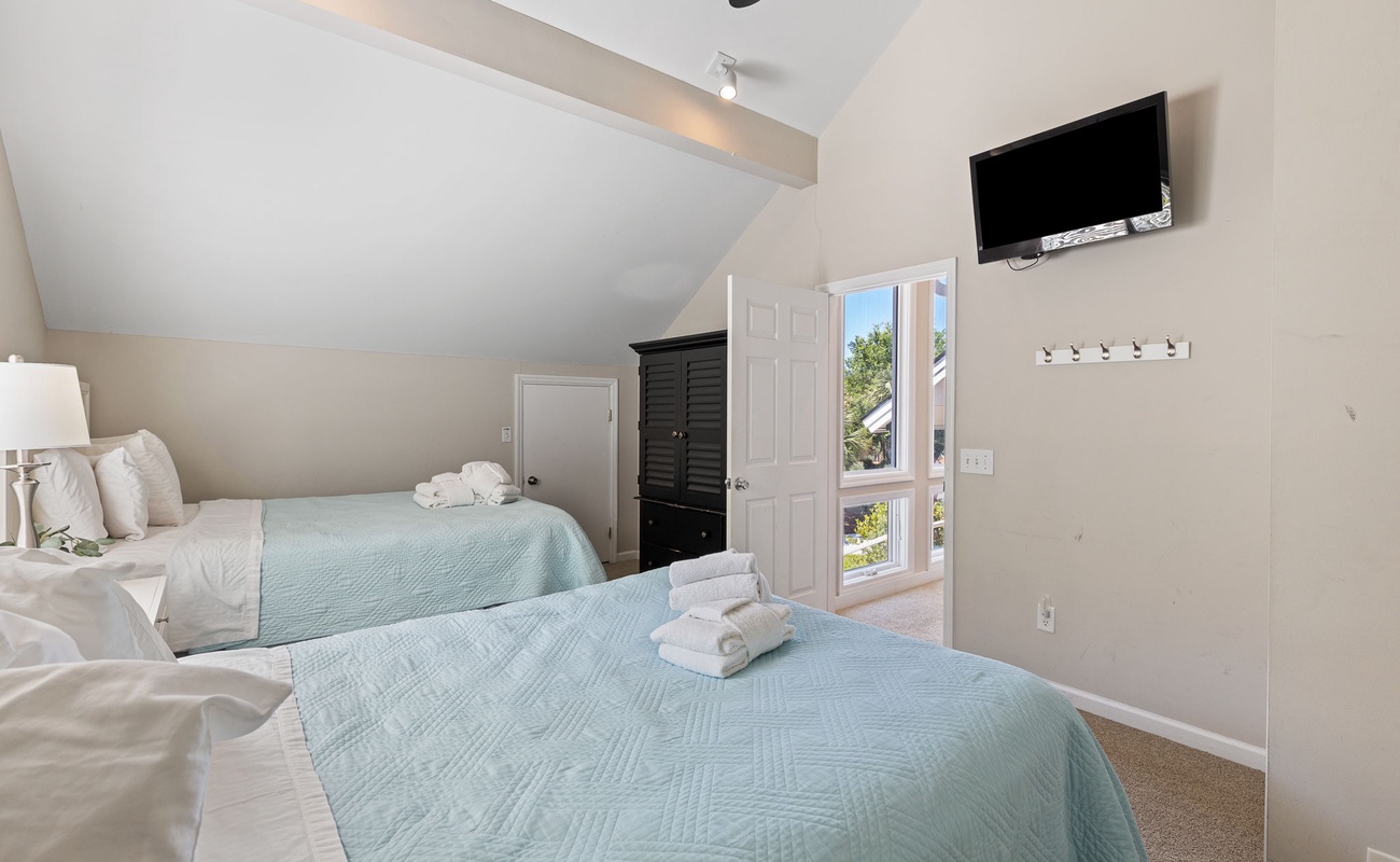 2nd Floor Double Queen Room