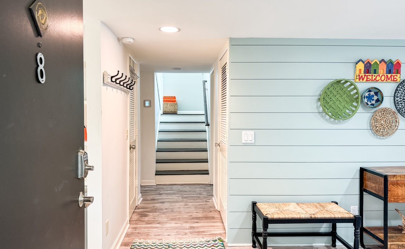 Welcome to 8 Ocean Club