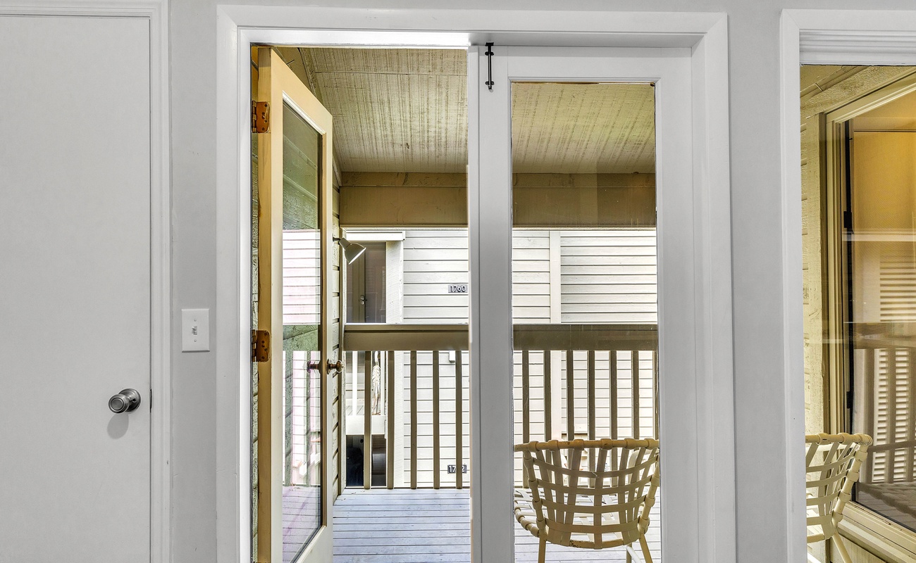 Access to Private Balcony