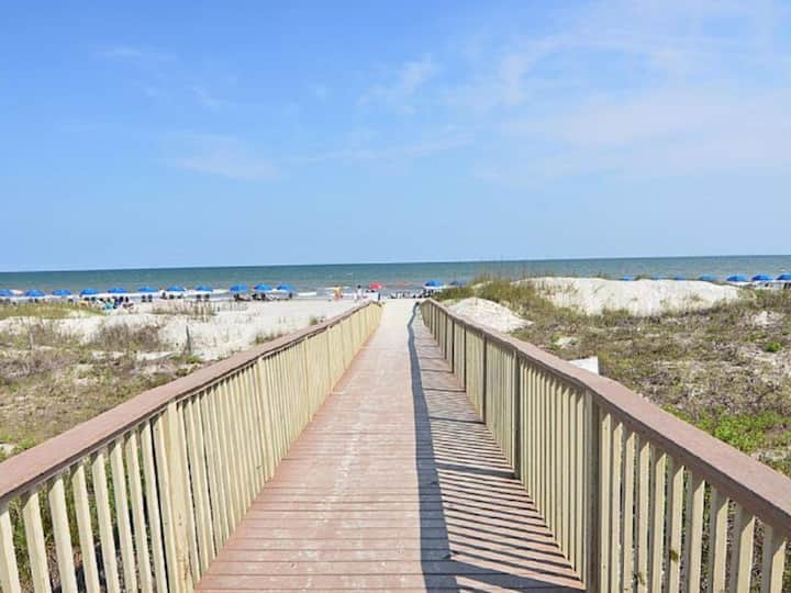 Beachwalk from the Shipyard Beach Club