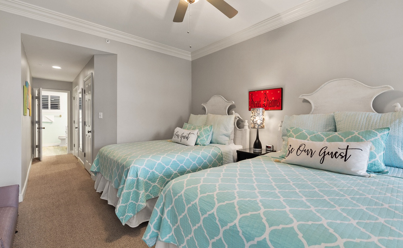 Guest en Suite with 2 Queen Beds