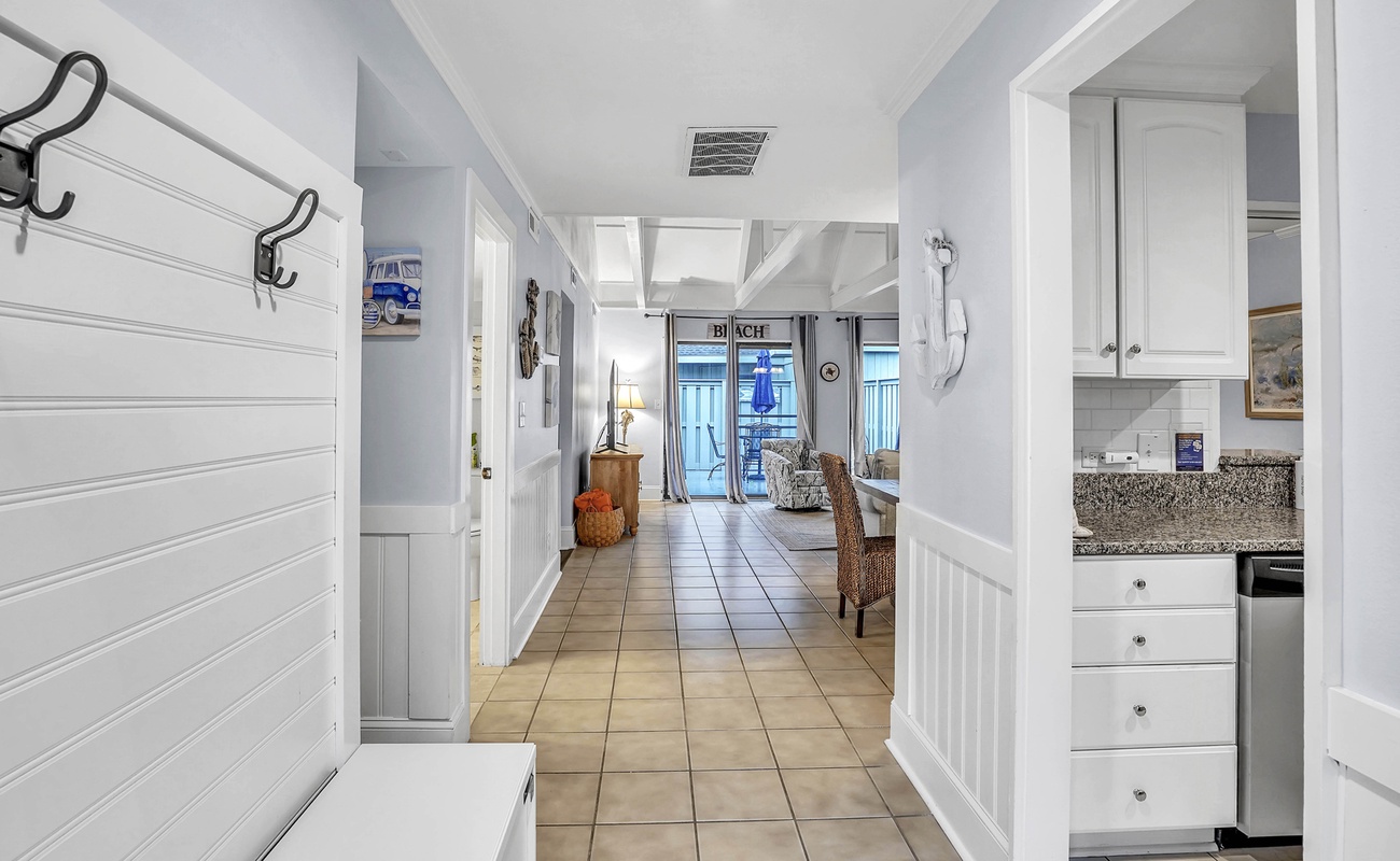 Welcome to 628 Queen's Grant!