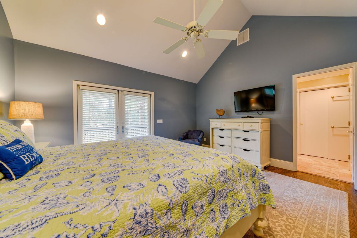 2nd Floor Primary Suite with King Bed and Deck Access