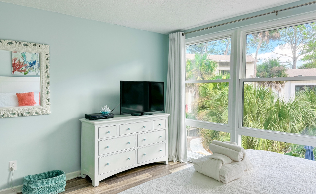 2nd Floor King Guest Room