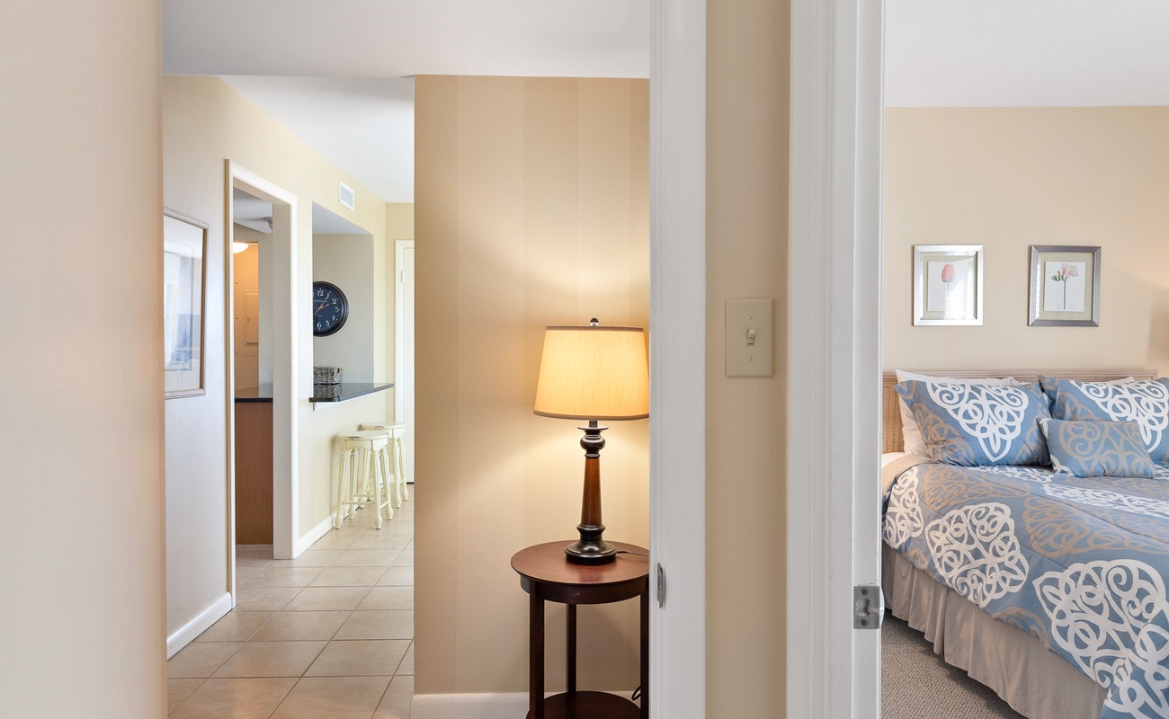 Entry to Queen Guest Bedroom