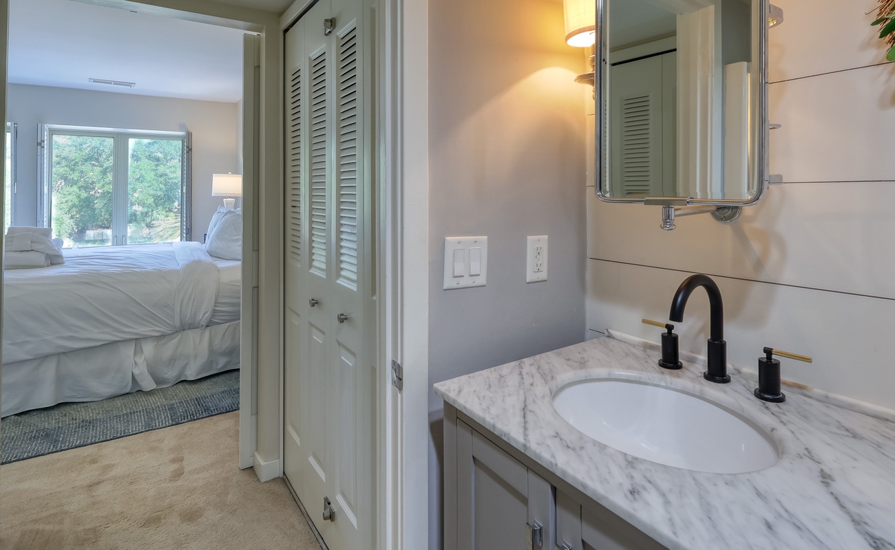 Primary Suite Bathroom