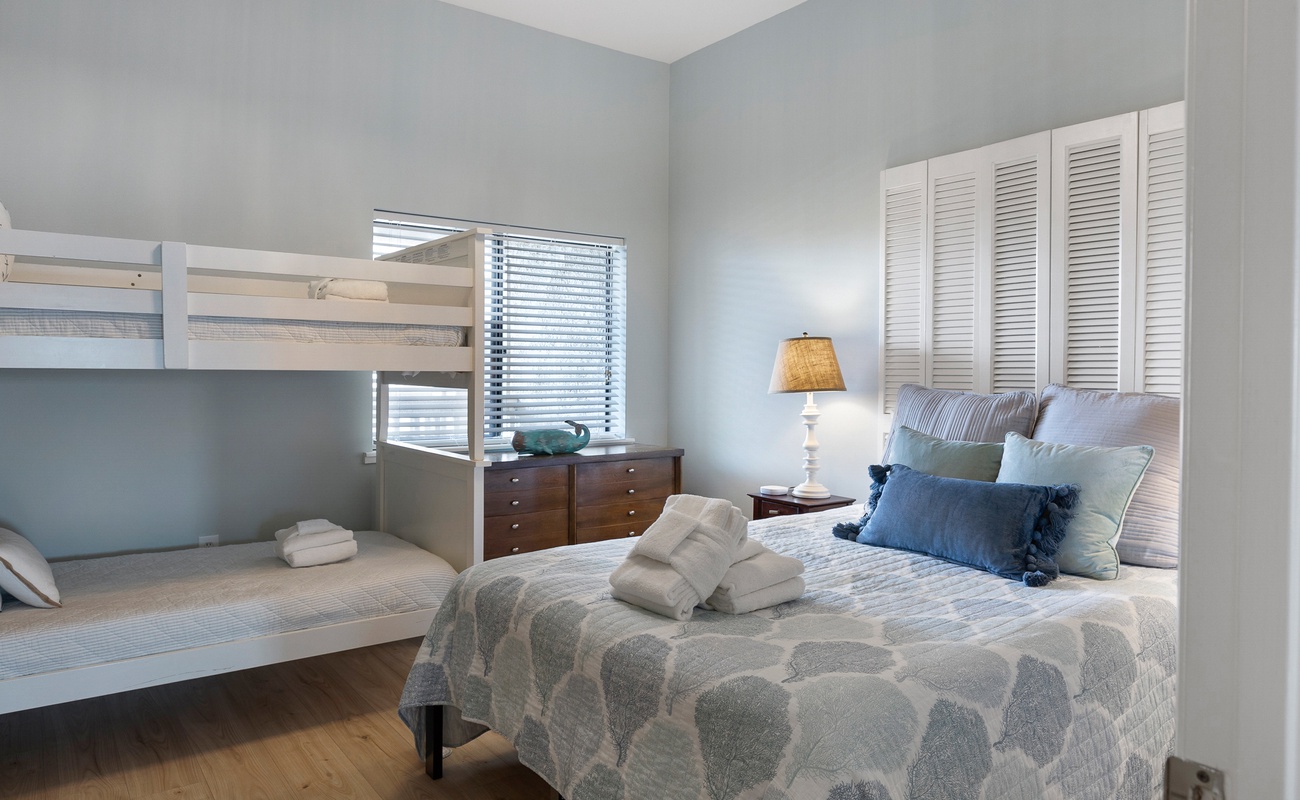 Guest Room with 1 Queen and 1 Twin Over Twin Bunk Bed