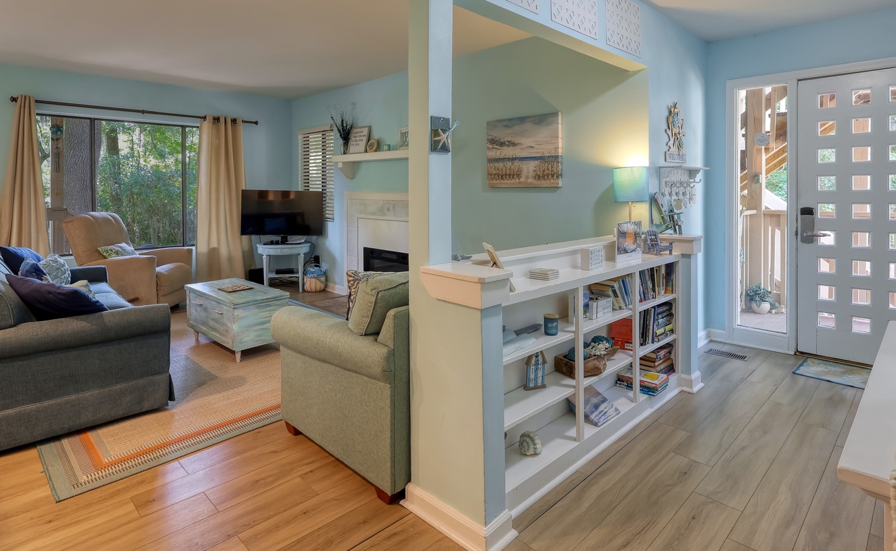 Entrance and Living Area