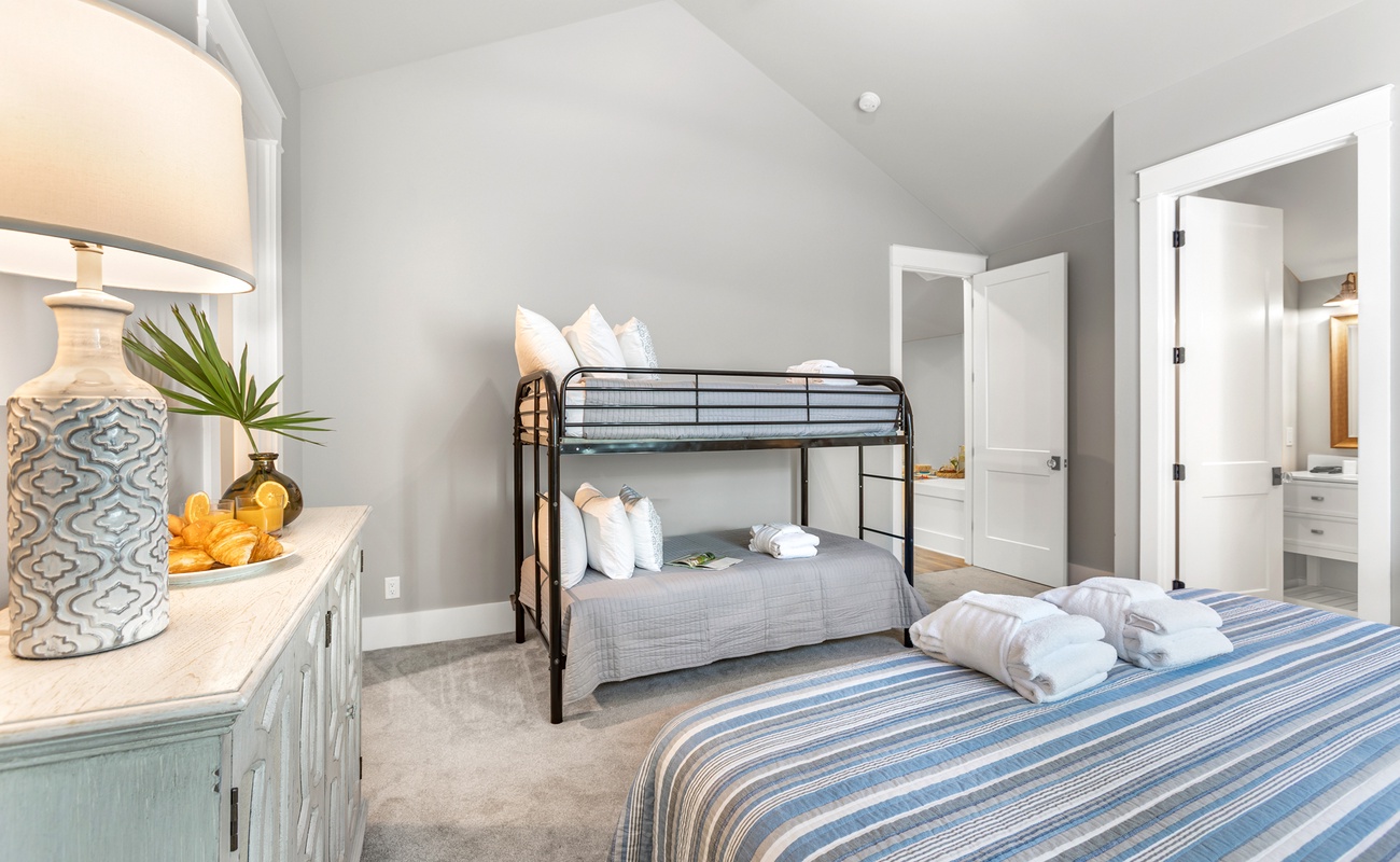 Guest Bedroom on Second Floor with King and Twin Bunk Beds with En-Suite Bathroom