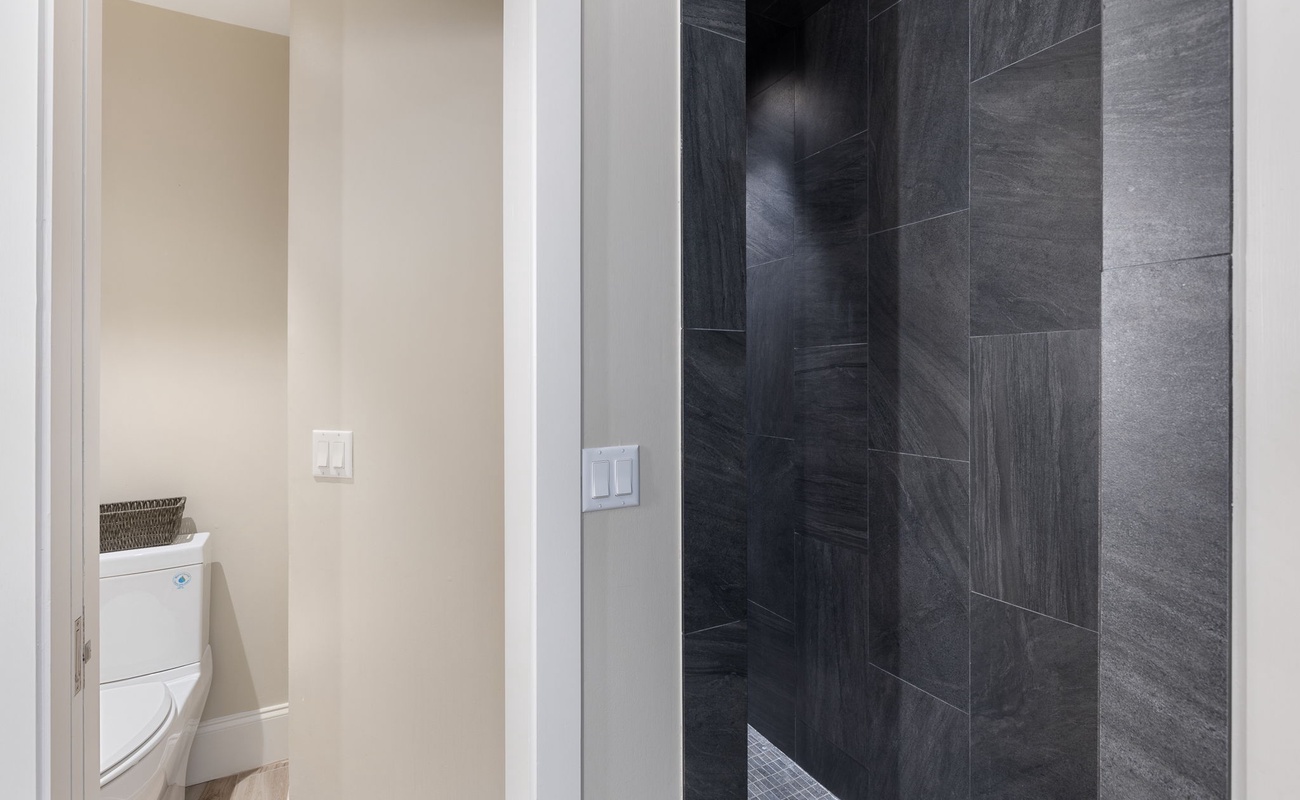 2nd King Suite Bathroom