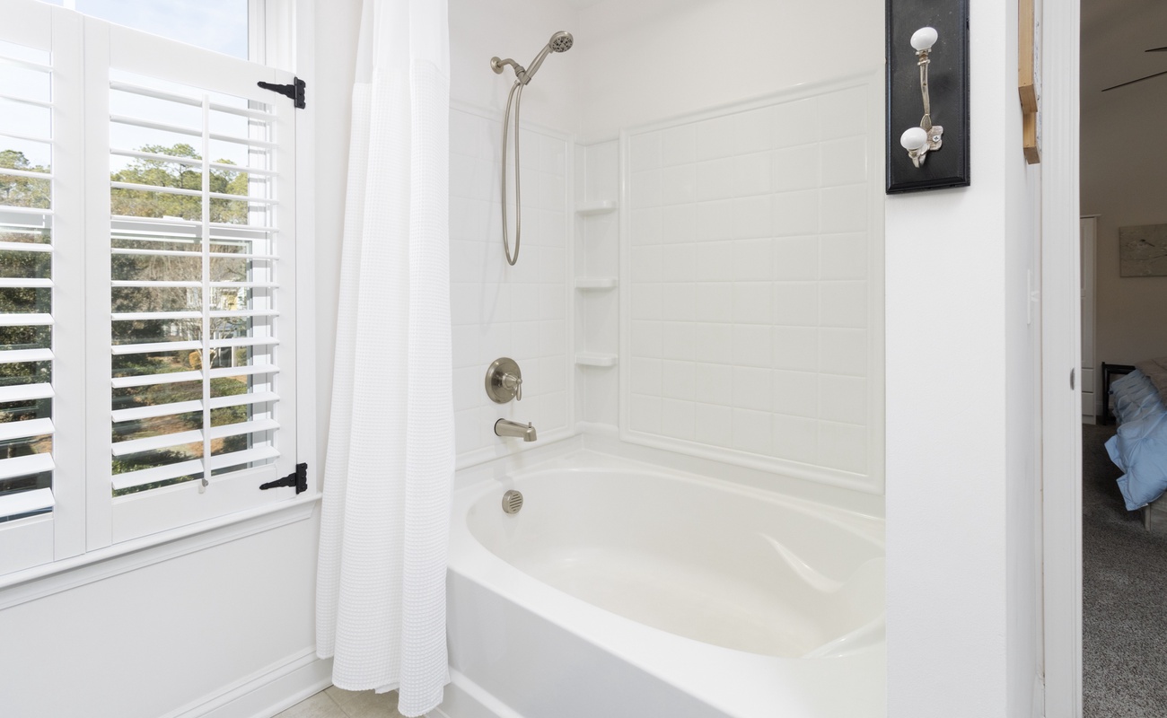 Primary Full Bathroom