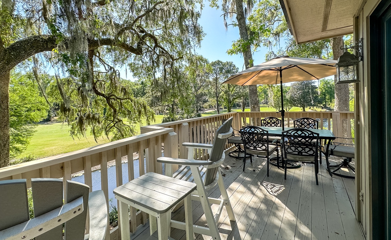 Balcony with Lagoon Views