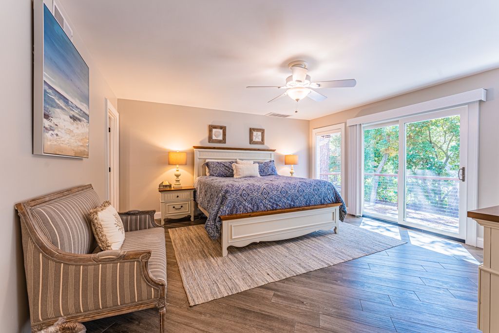 Primary Suite with King Bed and En-Suite Bathroom