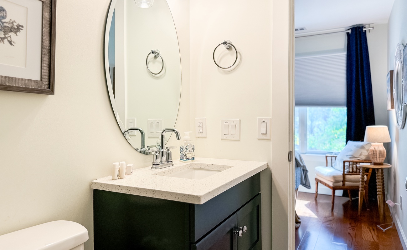 Double Twin Suite Bathroom