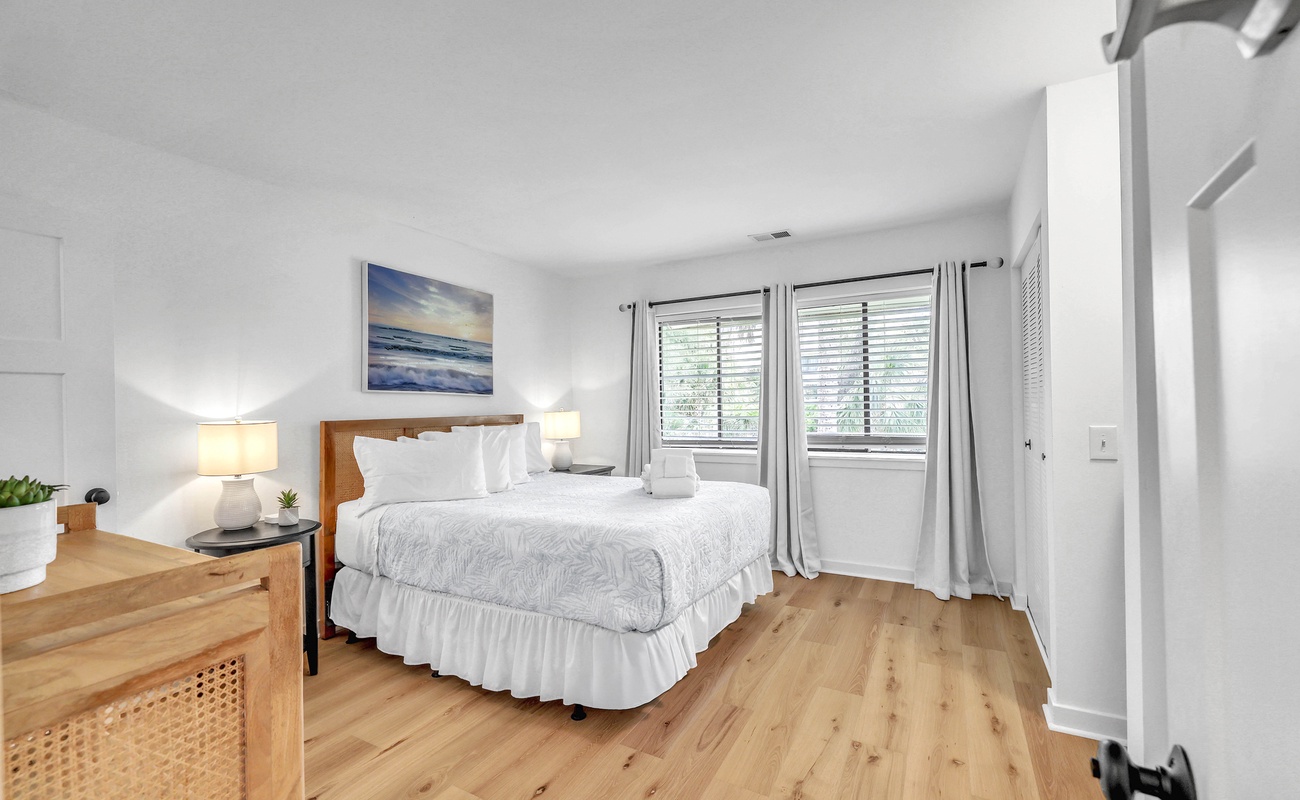Primary Bedroom with Queen Bed and En-Suite Bathroom