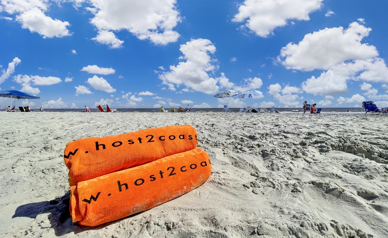 Host2Coast Towels (Provided)