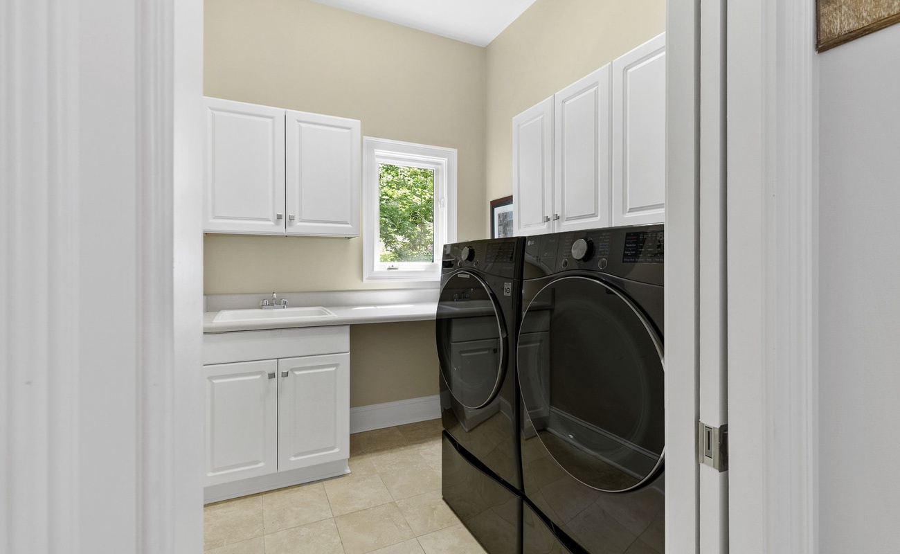 Laundry Room Off Kitchen