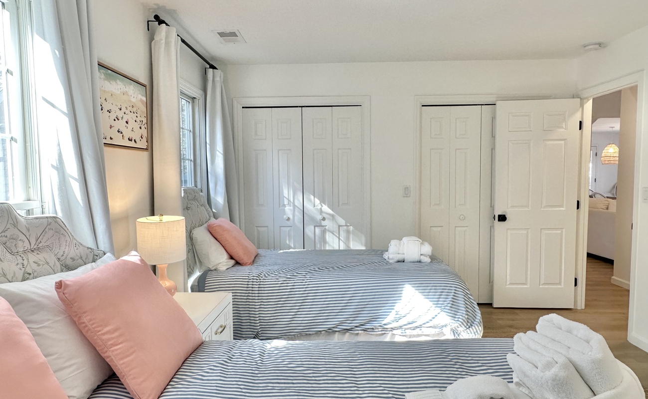 Guest Room with Full and Twin